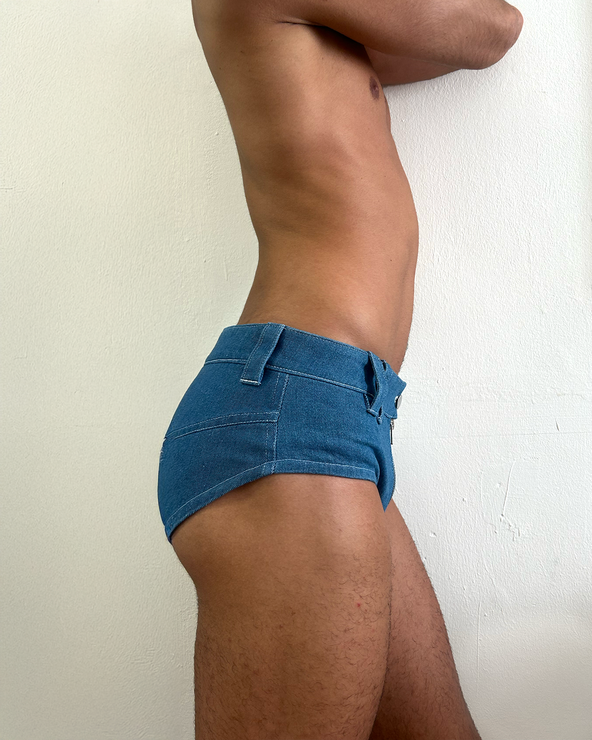 SHORT SHORTS (Blue Denim)
