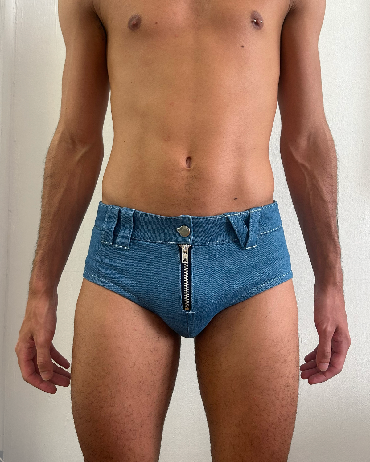 SHORT SHORTS (Blue Denim)